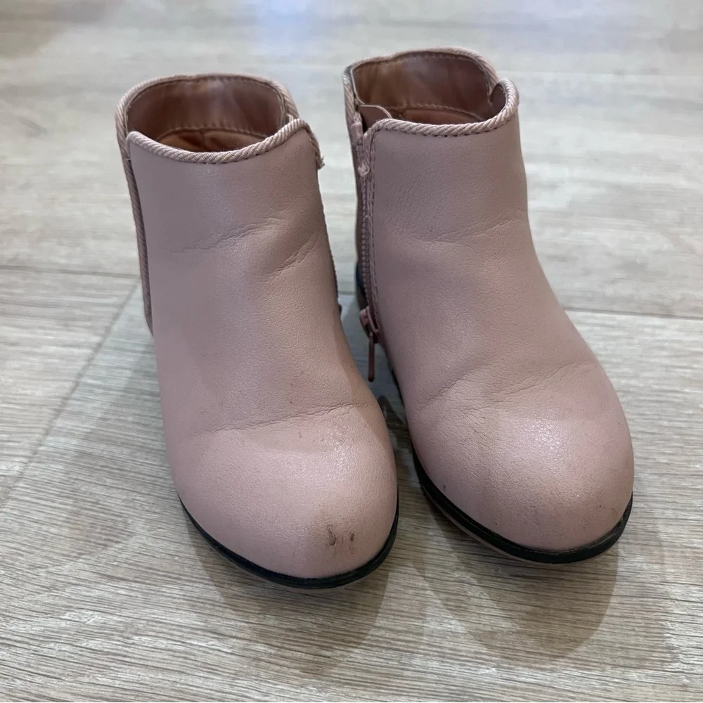 Pink Cat and Jack Sparkly Toddler Boots size 7